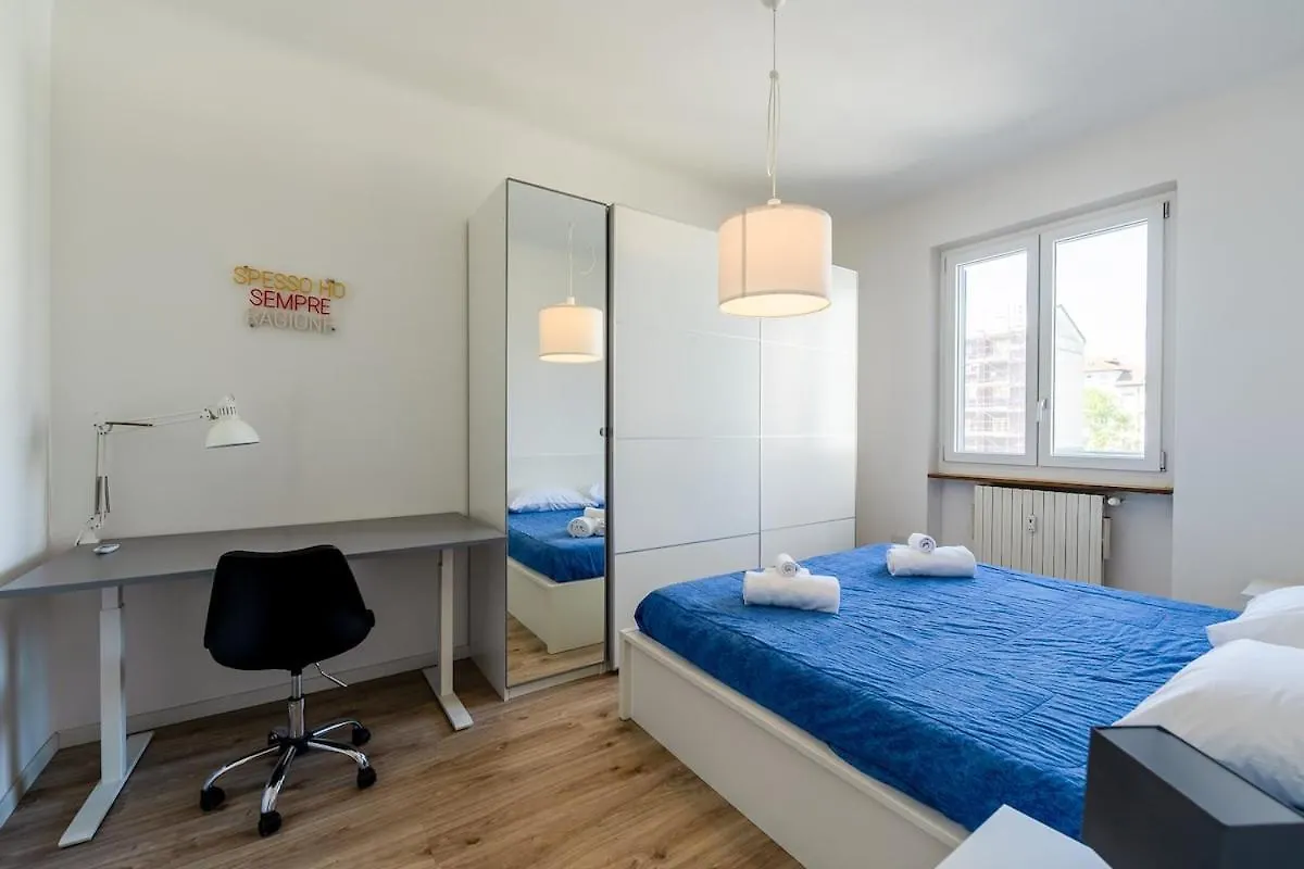 Spacious And Bright Apartment In Porta Vittoria Milan 0*,  Italie