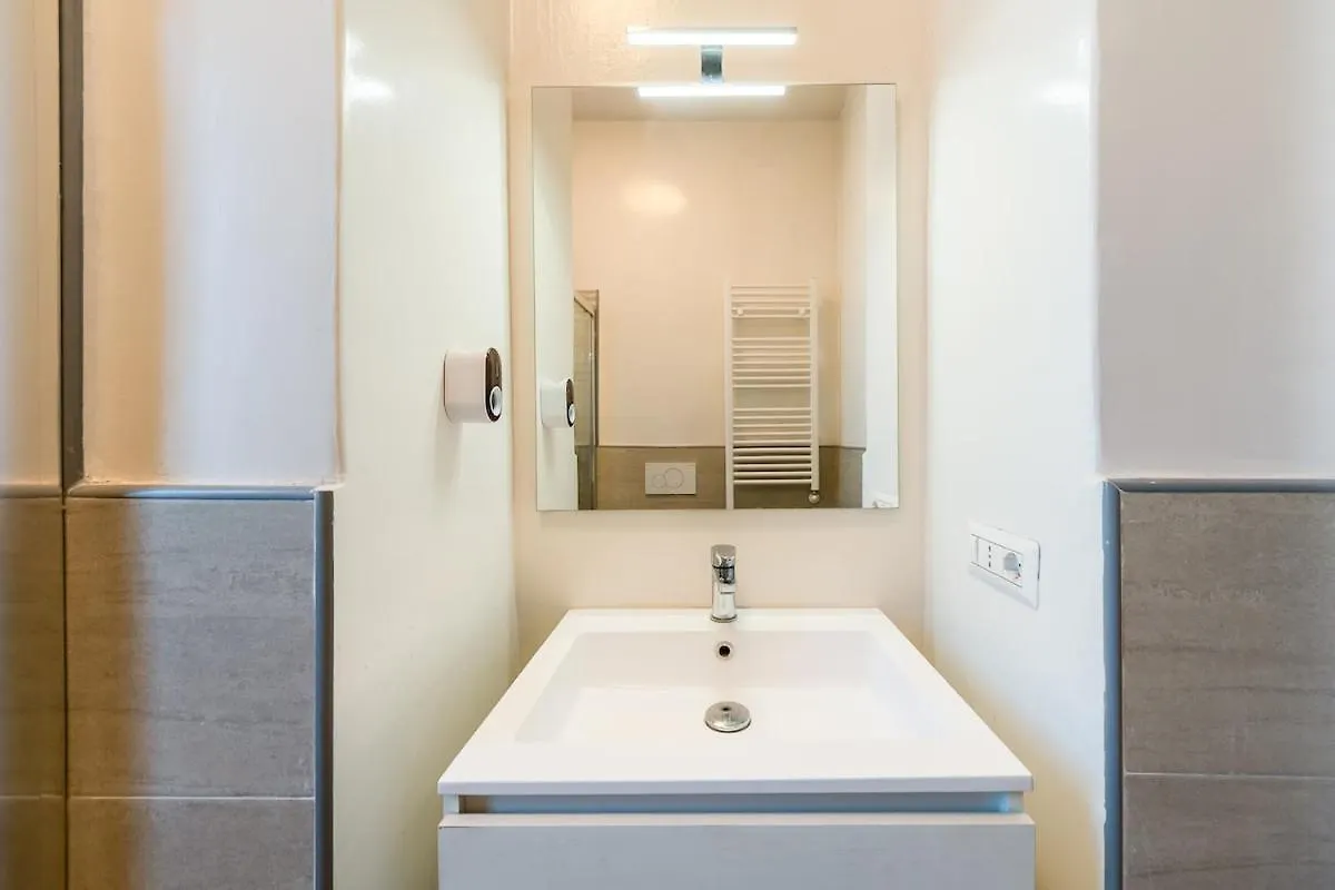 Spacious And Bright Apartment In Porta Vittoria Μιλάνο Ιταλία